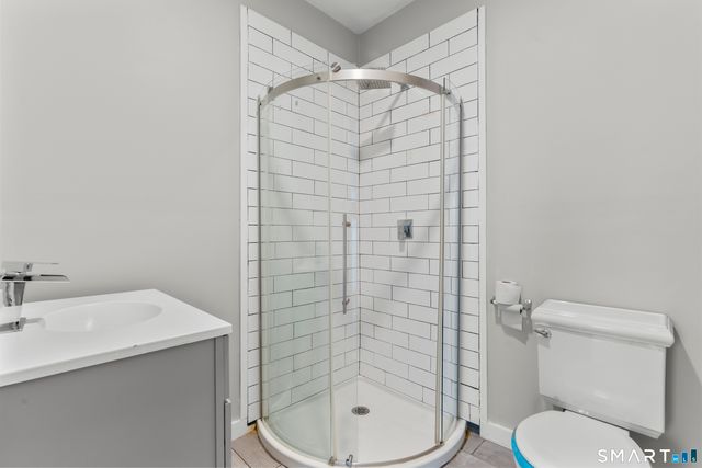 394 Gregory Street 2, Bridgeport, CT 06604