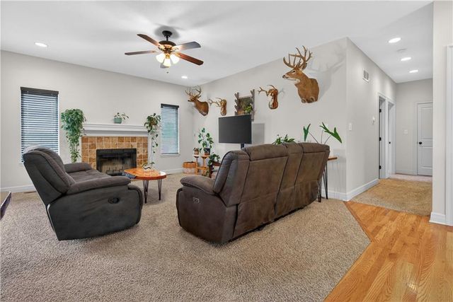 111 E Timberlake Drive, Lone Jack, MO 64070