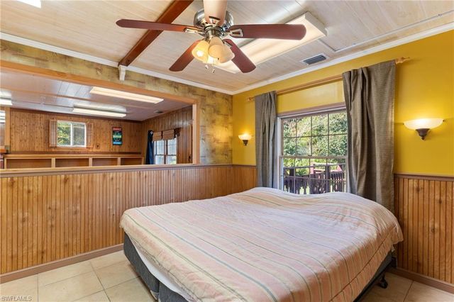 91 Constitution DR, Naples, FL 34112