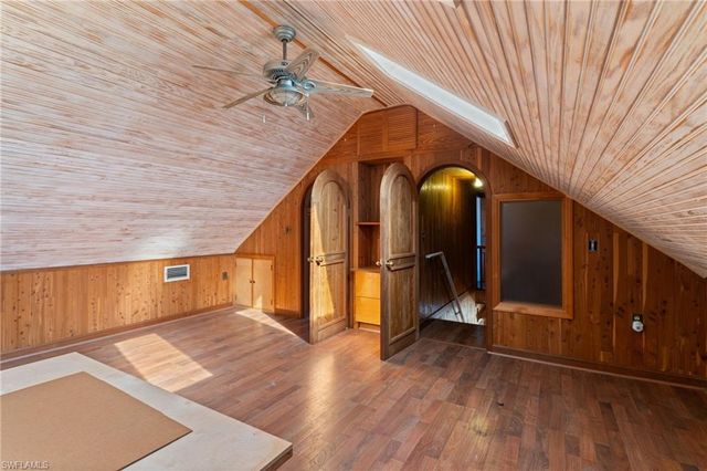 91 Constitution DR, Naples, FL 34112