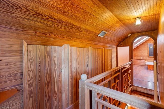 91 Constitution DR, Naples, FL 34112