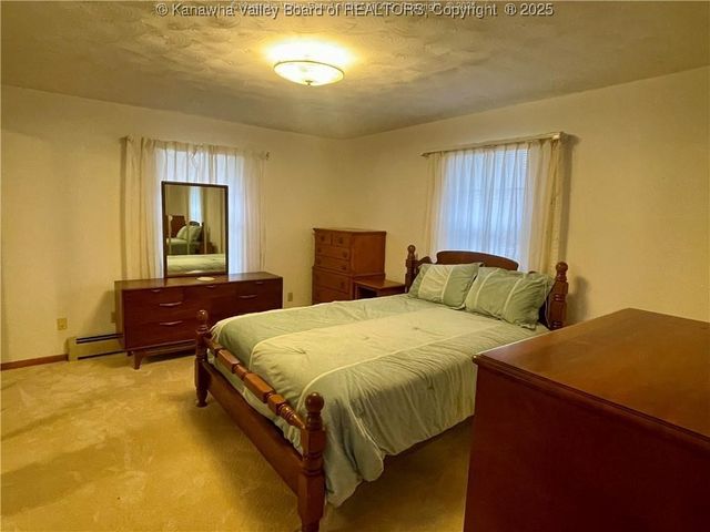 9701 Charleston Road, Ripley, WV 25271