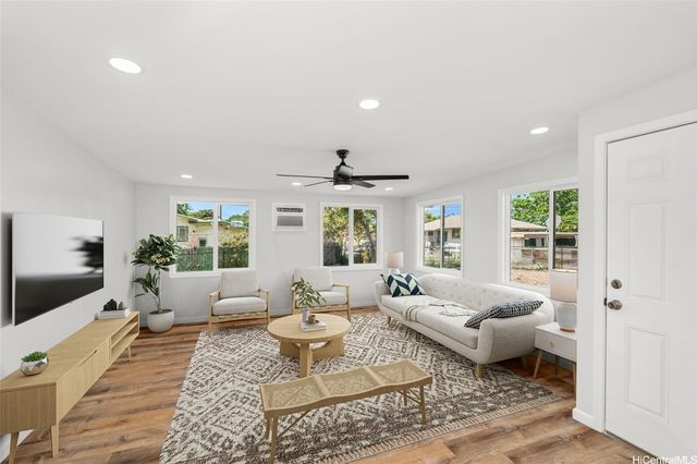 85-743 Kanapua Place, Waianae, HI 96792