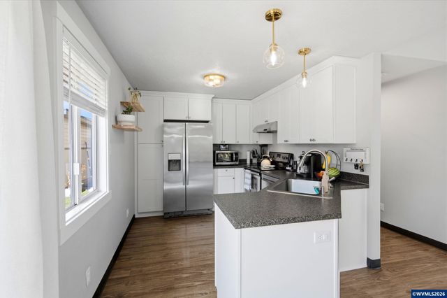2477 Exmoor Ct SE, Salem, OR 97317