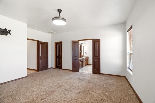 13617 Keswick Lane, Yukon, OK 73099