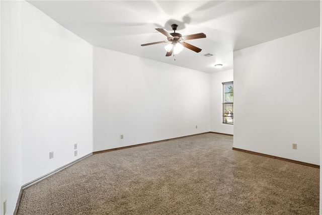 13617 Keswick Lane, Yukon, OK 73099