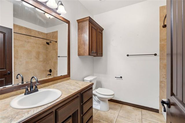 13617 Keswick Lane, Yukon, OK 73099