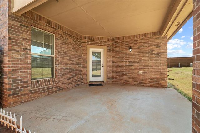13617 Keswick Lane, Yukon, OK 73099