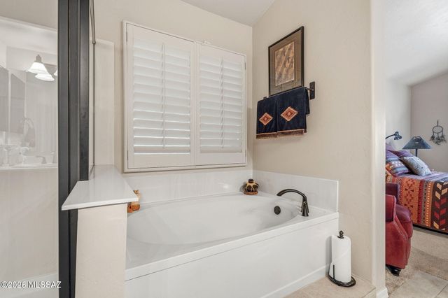 8192 N Torrey Place, Tucson, AZ 85743