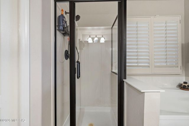 8192 N Torrey Place, Tucson, AZ 85743