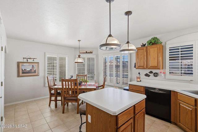 8192 N Torrey Place, Tucson, AZ 85743