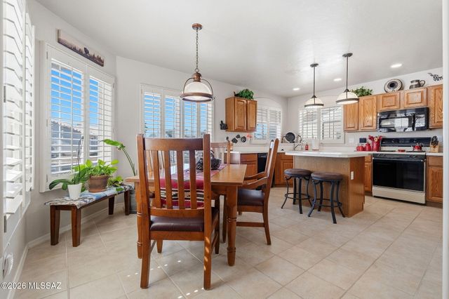 8192 N Torrey Place, Tucson, AZ 85743