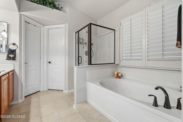 8192 N Torrey Place, Tucson, AZ 85743