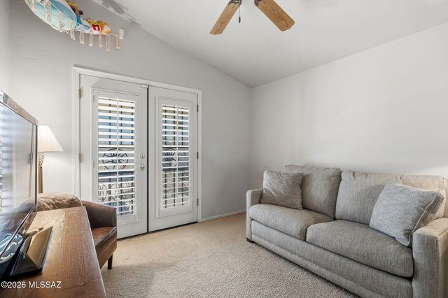 8192 N Torrey Place, Tucson, AZ 85743