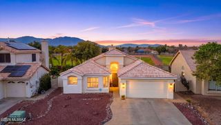 8192 N Torrey Place, Tucson, AZ 85743