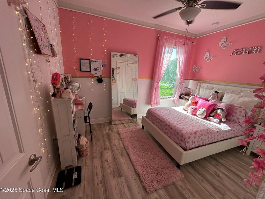 Image 19 of property listing at 1068 Corbin Circle SW, Palm Bay, FL 32908