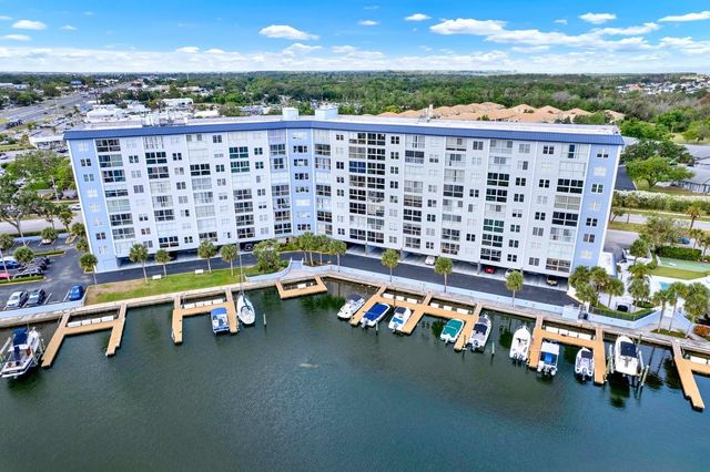 4939 FLORAMAR TERRACE 204, New Port Richey, FL 34652