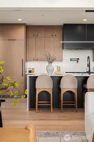 11217 NE 103rd Place, Kirkland, WA 98033