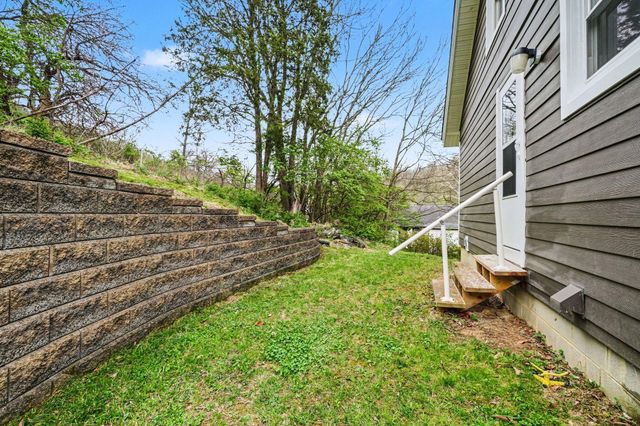 647 S Ward Avenue, Bellevue, KY 41073