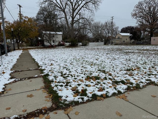 720 S Martin Luther King Jr Dr Street, Jackson, MI 49203