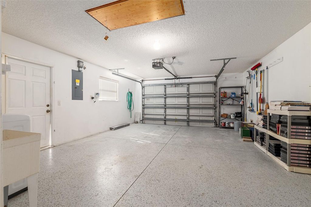 Image 31 of property listing at 335 SAN MARINO DRIVE, The Villages, FL 32159