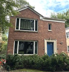 2317 Brown Avenue 1, Evanston, IL 60201