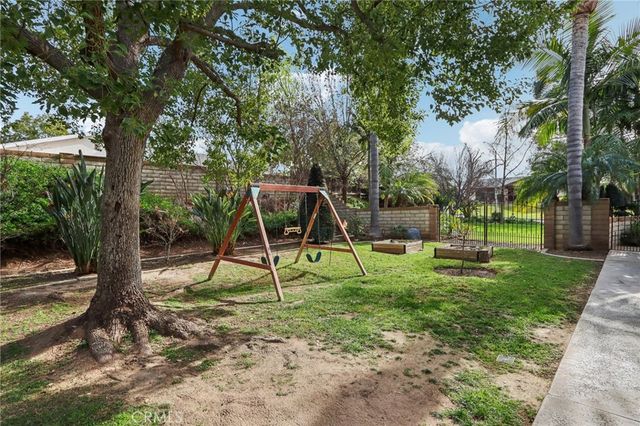 1241 Tiger Tail Drive, Riverside, CA 92506