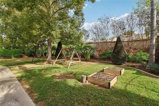 1241 Tiger Tail Drive, Riverside, CA 92506