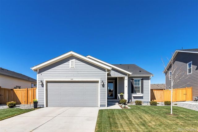 855 N Waterloo Circle, Aurora, CO 80018