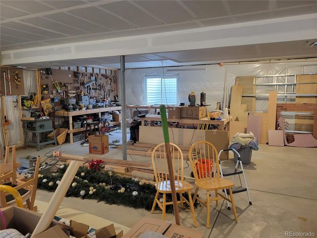 855 N Waterloo Circle, Aurora, CO 80018