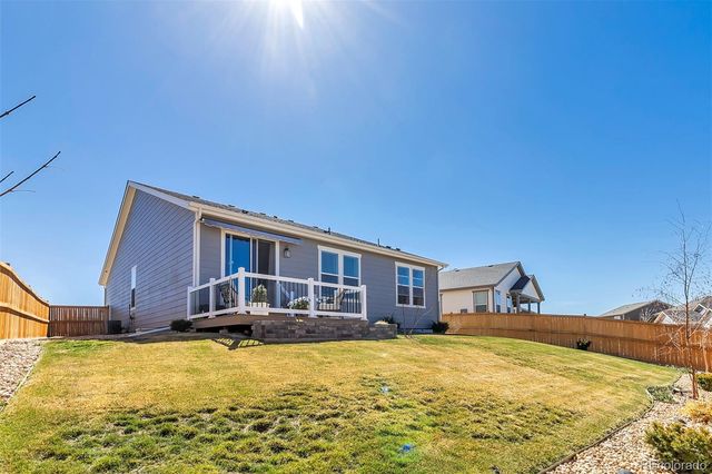 855 N Waterloo Circle, Aurora, CO 80018