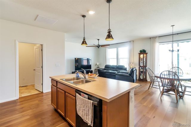 855 N Waterloo Circle, Aurora, CO 80018