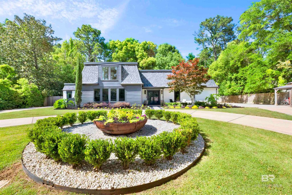 703 Greenwood Avenue, Fairhope, AL 36532