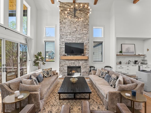 644 Fanning Bend Dr, Winchester, TN 37398