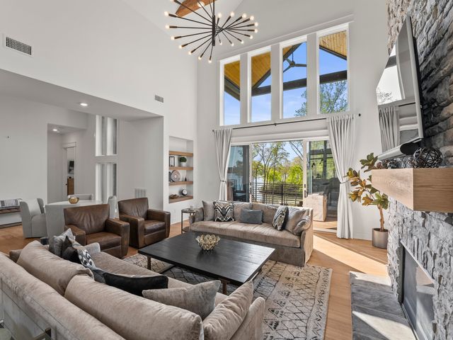 644 Fanning Bend Dr, Winchester, TN 37398