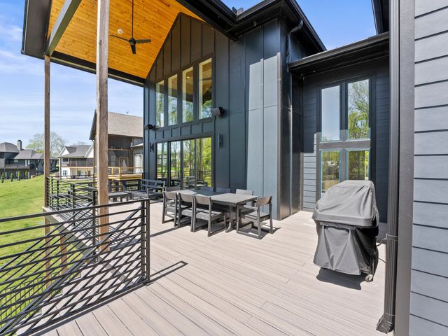 644 Fanning Bend Dr, Winchester, TN 37398