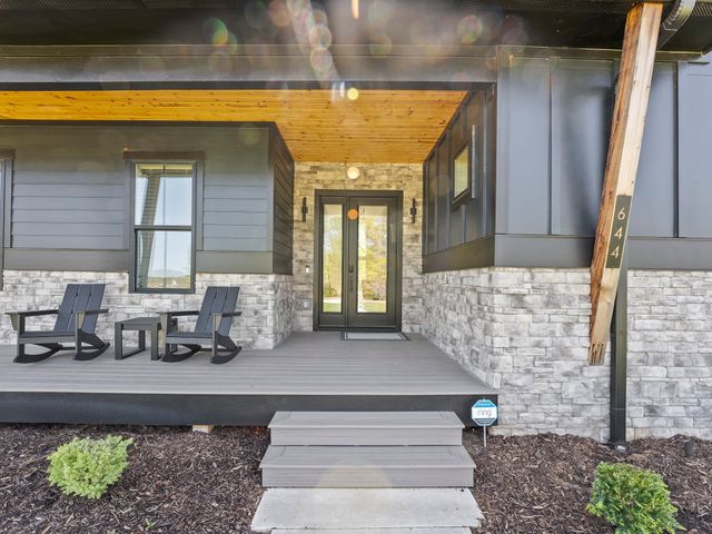 644 Fanning Bend Dr, Winchester, TN 37398