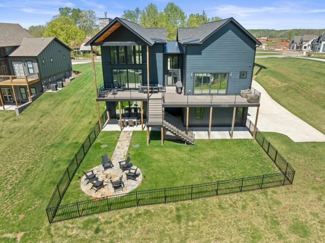 644 Fanning Bend Dr, Winchester, TN 37398