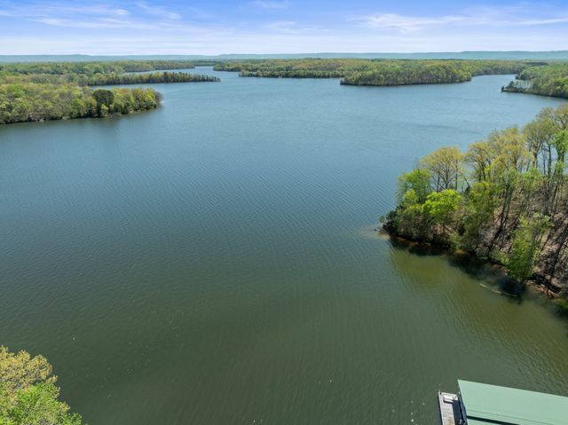 644 Fanning Bend Dr, Winchester, TN 37398