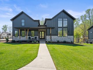 644 Fanning Bend Dr, Winchester, TN 37398