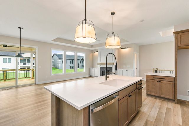17324 Northview Drive, Urbandale, IA 50263