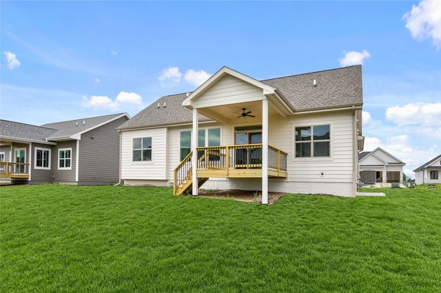 17324 Northview Drive, Urbandale, IA 50263