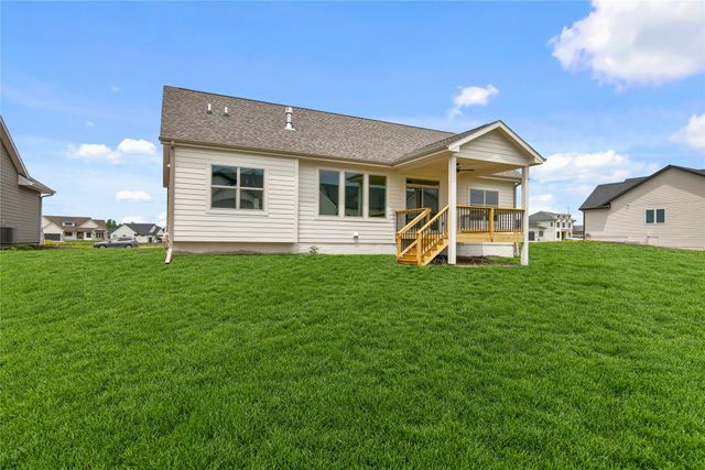 17324 Northview Drive, Urbandale, IA 50263