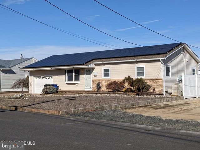 10 ST THOMAS AVE, Toms River, NJ 08753