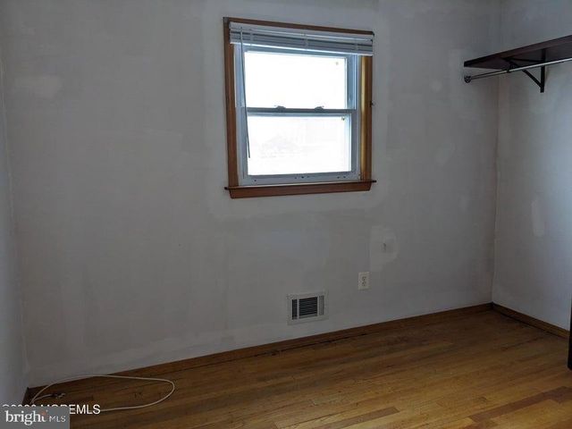 10 ST THOMAS AVE, Toms River, NJ 08753