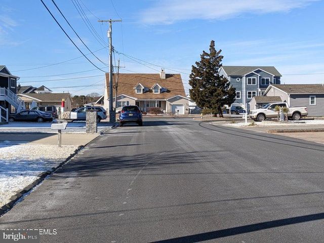 10 ST THOMAS AVE, Toms River, NJ 08753