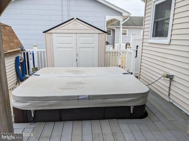 10 ST THOMAS AVE, Toms River, NJ 08753