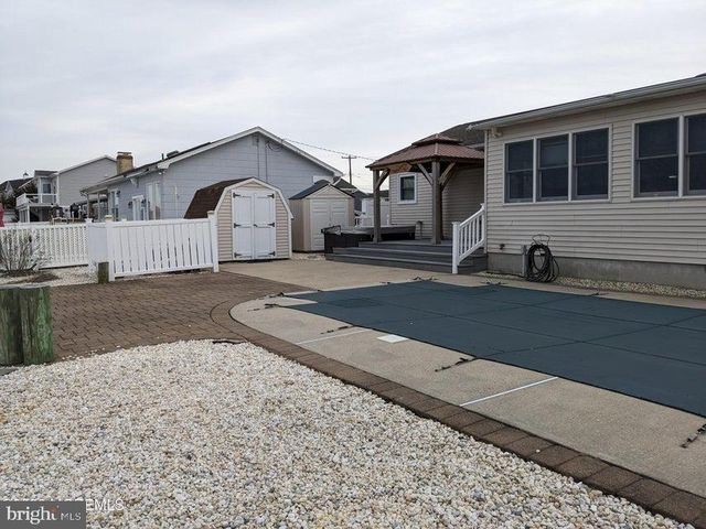 10 ST THOMAS AVE, Toms River, NJ 08753