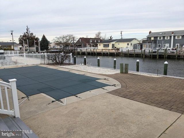 10 ST THOMAS AVE, Toms River, NJ 08753