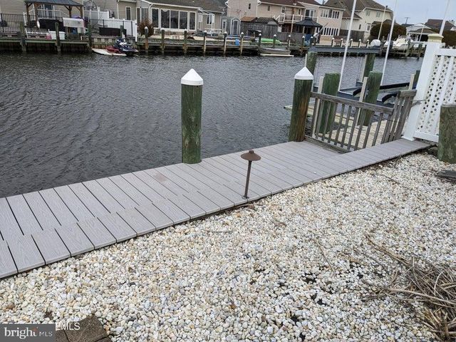 10 ST THOMAS AVE, Toms River, NJ 08753